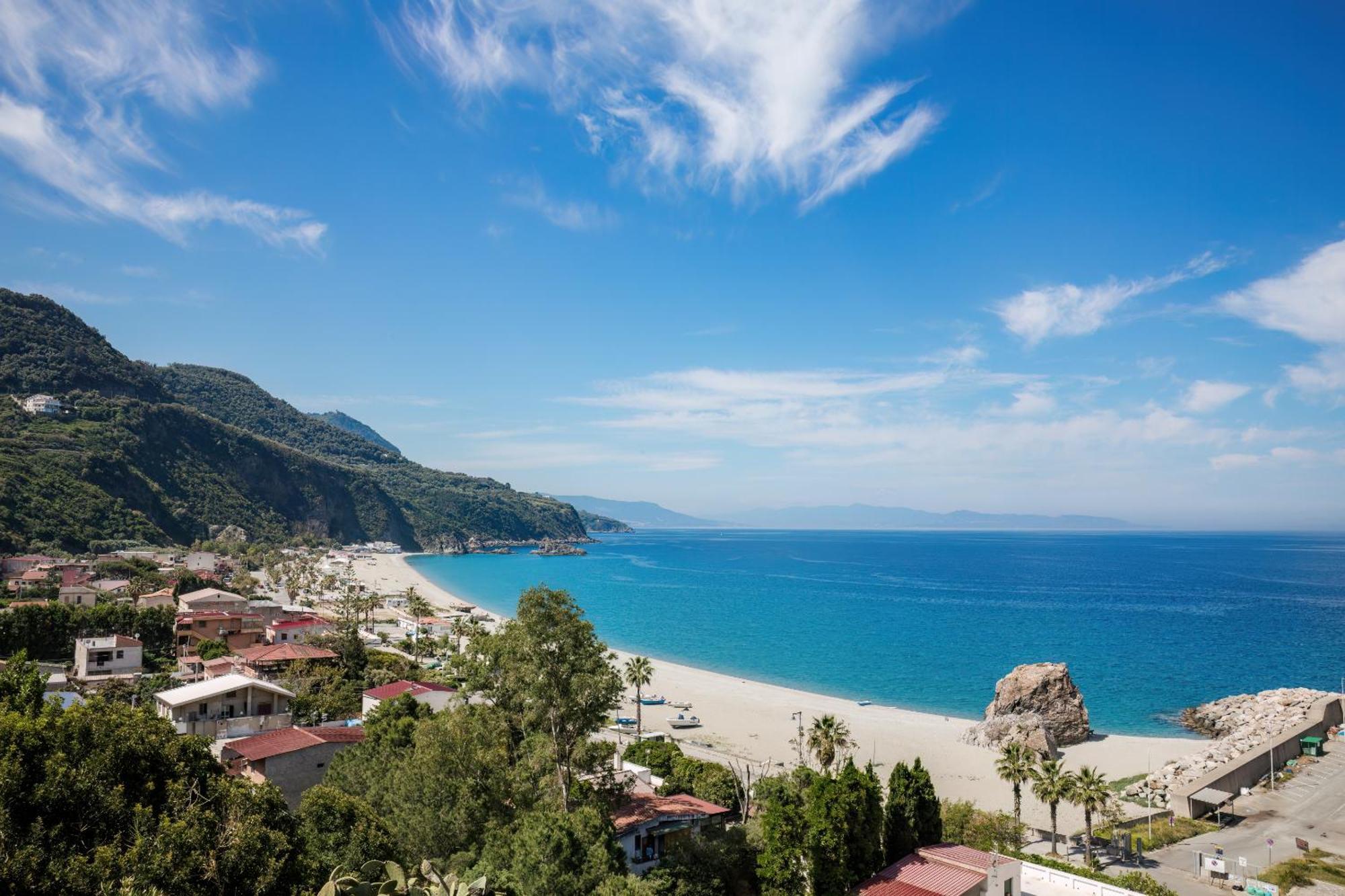 Sole Mare Apartment Gioia Tauro Ngoại thất bức ảnh